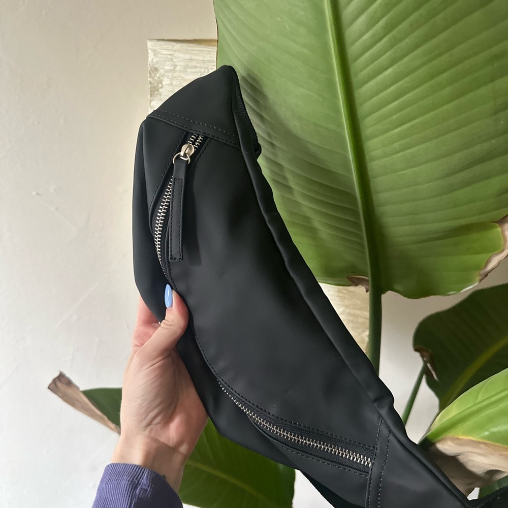 Black Zippered Crossbody Bag
